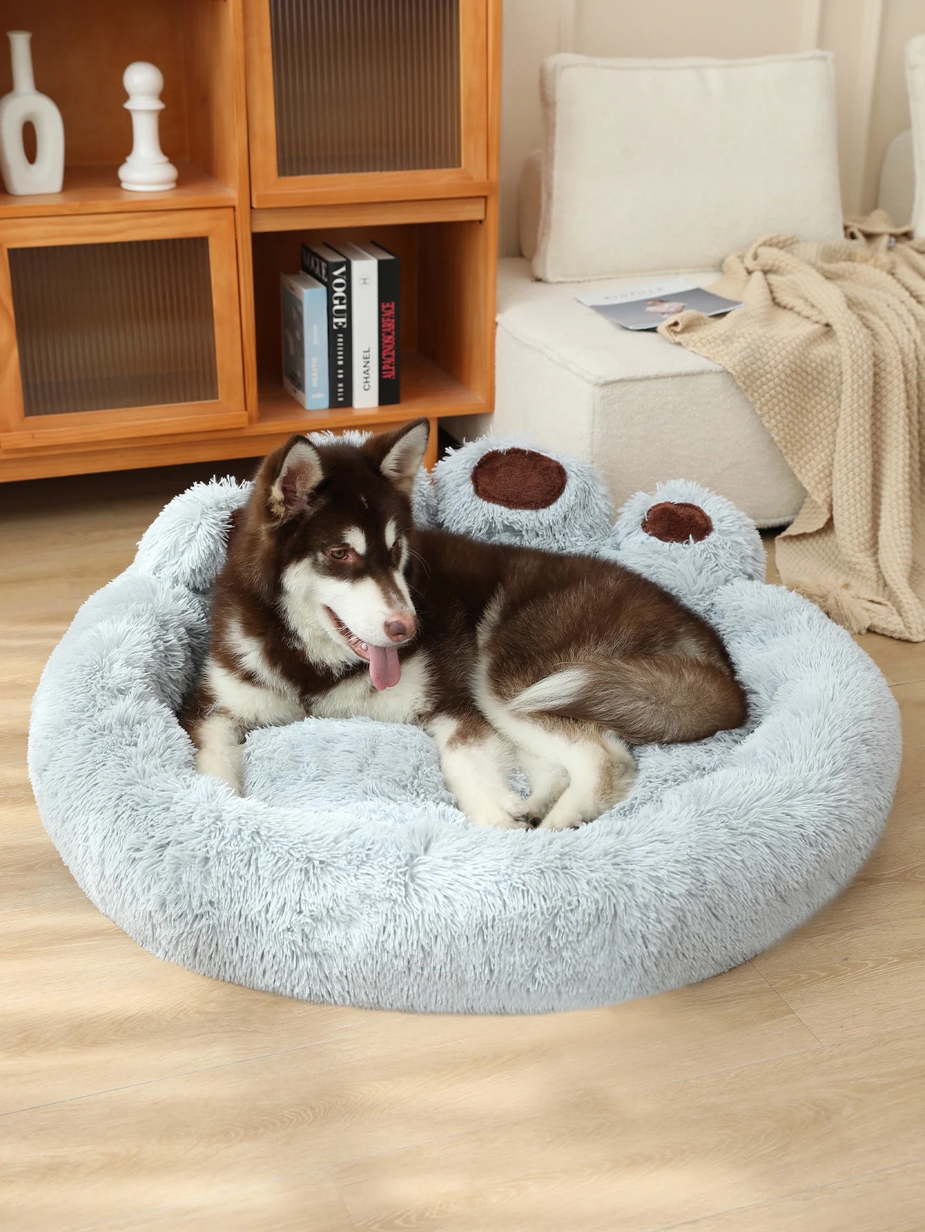 Calming Dog Paw Bed - Tails & Paws